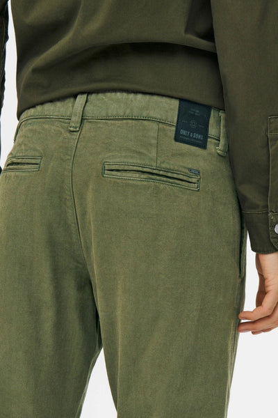 Avi Beam Chino Twill Pants - Olive Night - Only & Sons - Grøn 2