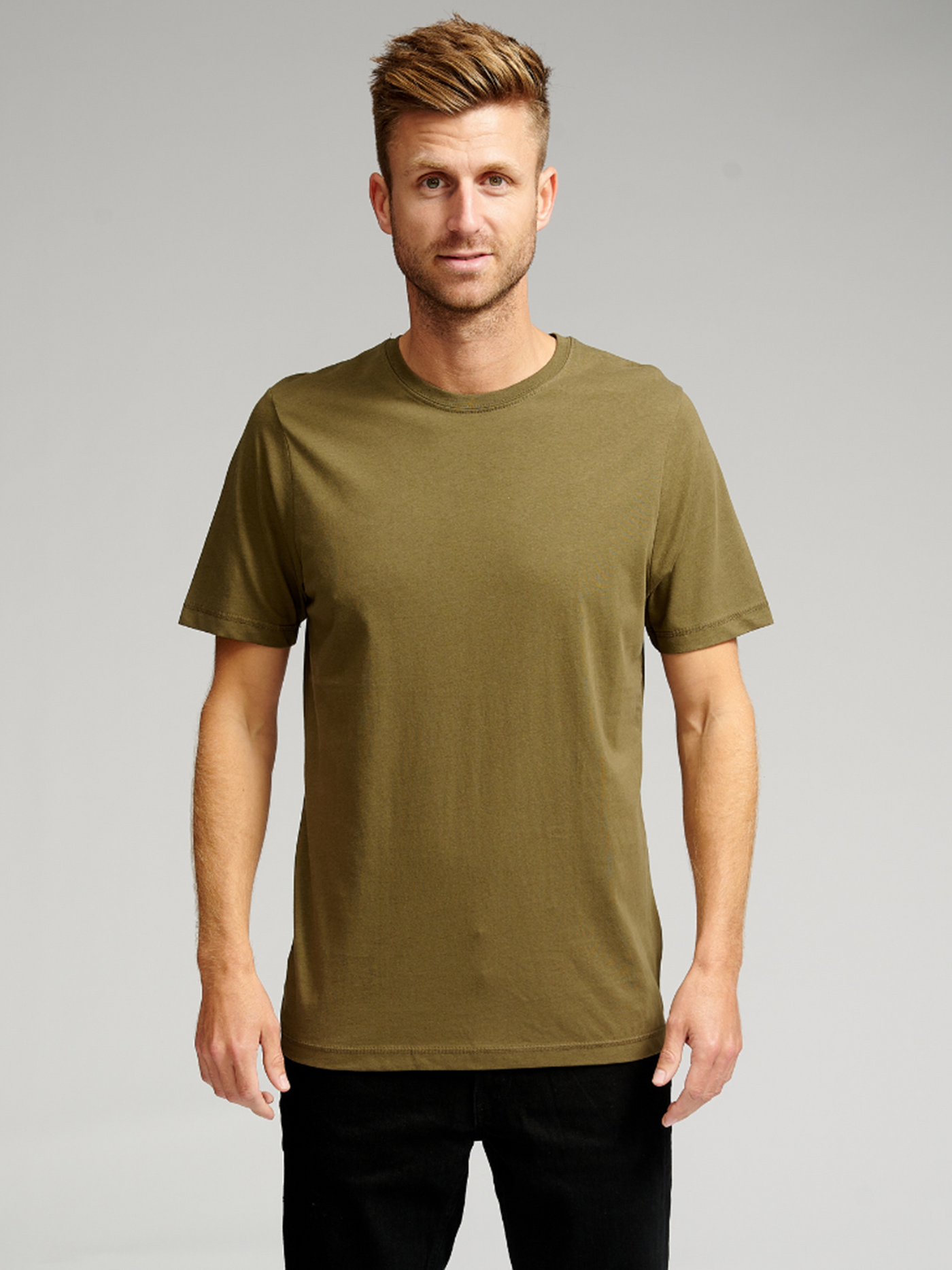 Fremmedgøre Aubergine Grønne bønner Basic T-shirt - Armygrøn | TeeShoppen